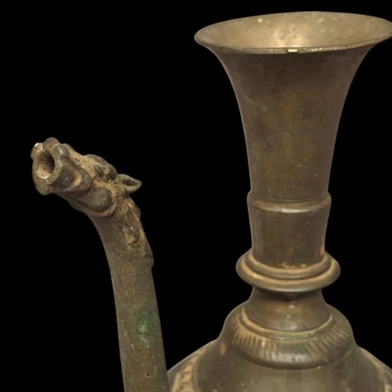 CHINE pour la Perse, période QING - Aiguière en bronze à bec verseur en forme d…