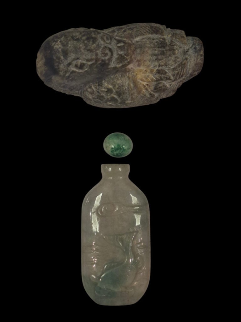 CHINE - Tabatière en jadéite ornée d'un poisson en relief - H. 7 cm - - On join…