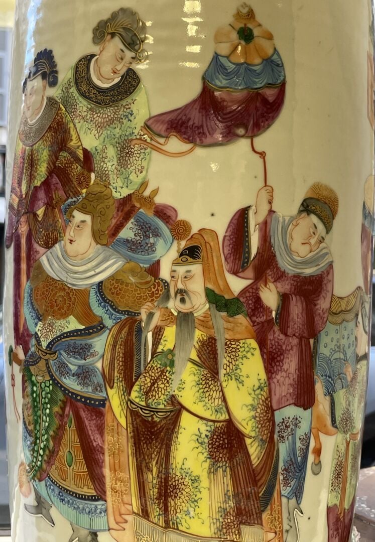 CHINE XIXe - Important vase forme balustre porcelaine émaux de la famille verte…