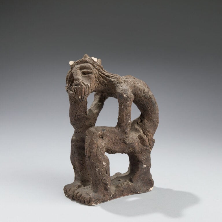 ÉCOLE XXÈME SIÈCLE - Le penseur - Terre cuite peinte, manques - Hauteur : 19 cm…