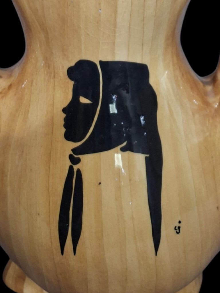 GRANDJEAN-JOURDAN - Deux vases à anses en céramique émaillée imitant le bois or…