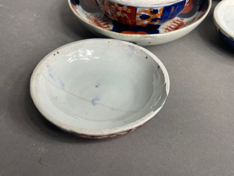 JAPON - Réunion deux 2 coupelles et leur soucoupes en porcelaine imari - (Egren…