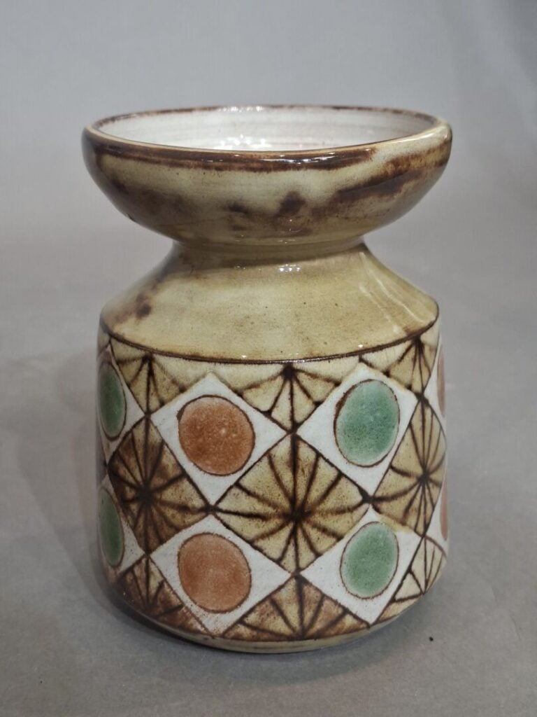 Jean-Claude MALARMEY (1932-1992) - Petit vase en céramique émaillée polychrome…