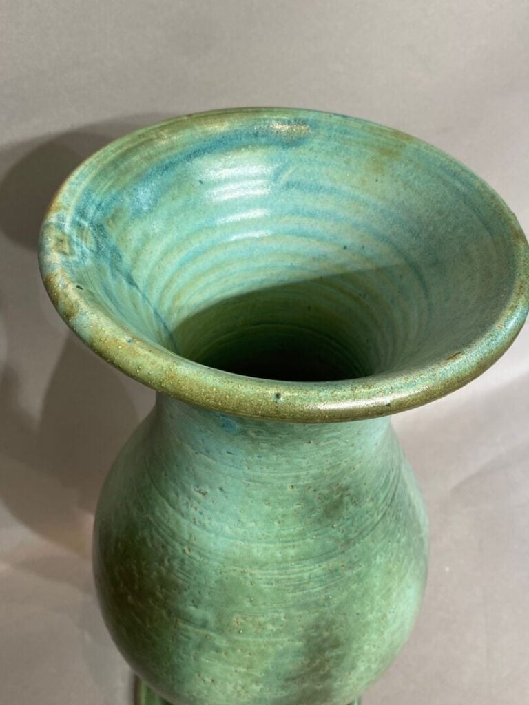 Jean MARAIS (1913-1998) - Vase balustre sur piédouche en céramique émaillée ble…