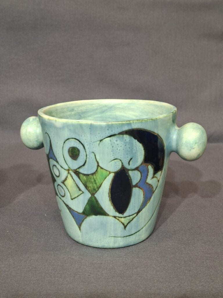 Marie-Christine TREIMEN (1933-2003) - Réunion d'un seau à glaçons et d'un vase…