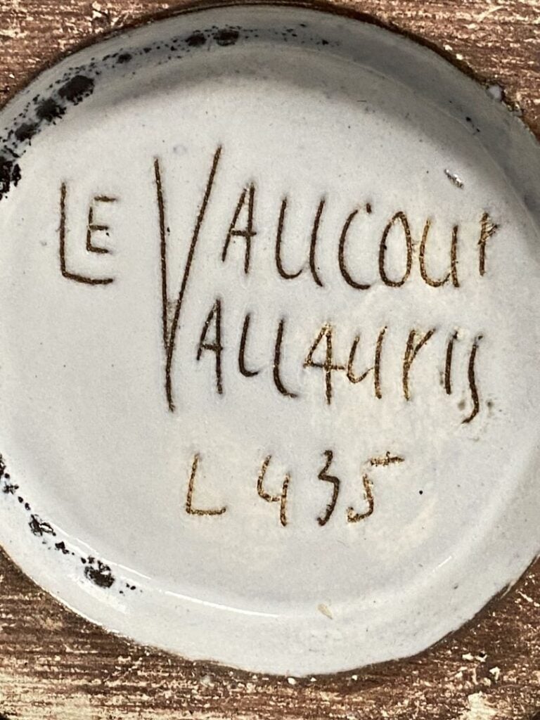 Marino LE VAUCOUR (XXe) - Lampe à pointes en terre cuite émaillée grumelée noir…