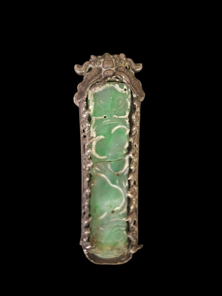 Miroir chinois - Argent incrustation de jade de Birmanie et cabochons de tourma…