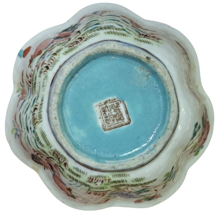 Petit ravier polylobé fin XIXe - Décor de coq - H. 5 cm, D 13 cm
