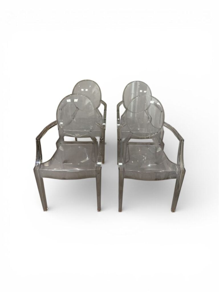 Philippe STARCK (1949) pour KARTELL - Suite de quatre fauteuils modèle "Loulou…