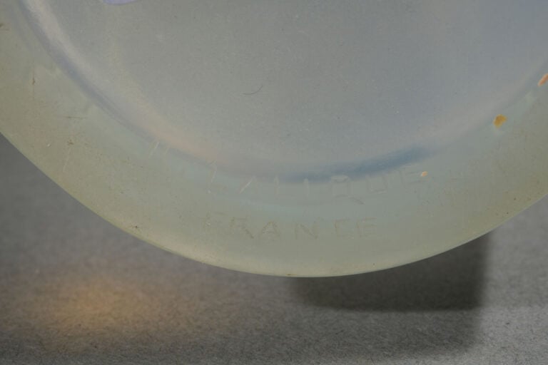 René LALIQUE (1860-1945) - Vase "Ceylan" dit aussi "Huit perruches" - Épreuve e…