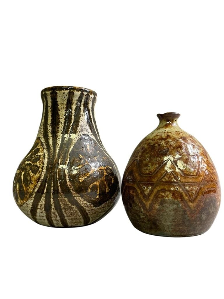 Robert PEROT (1931-2003) - Vase pansu en céramique émaillée dans les tons bruns…