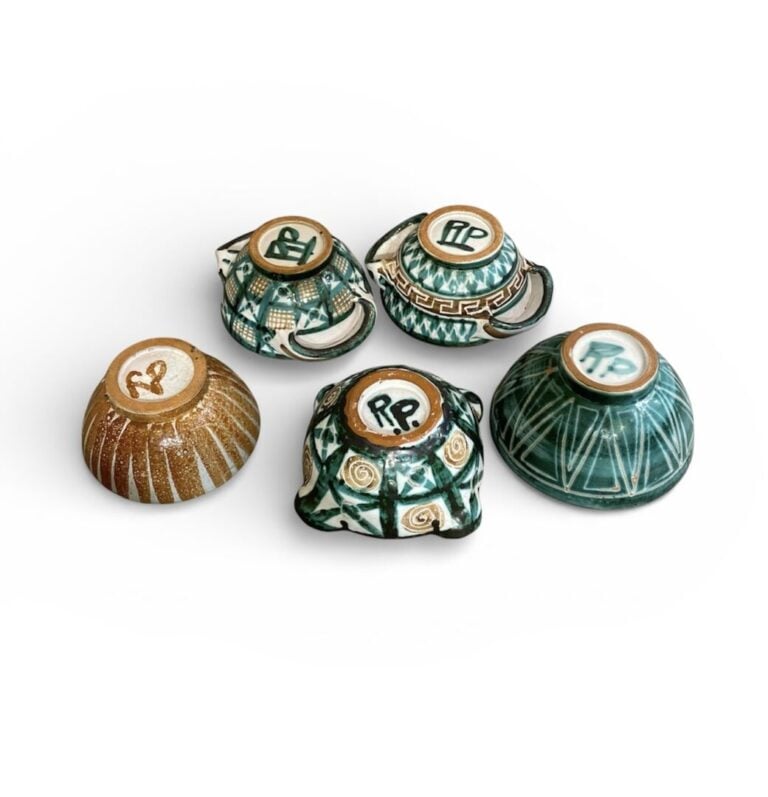 Robert PICAULT (1919-2000) - Lot de 5 pièces en céramique émaillée à décor géom…