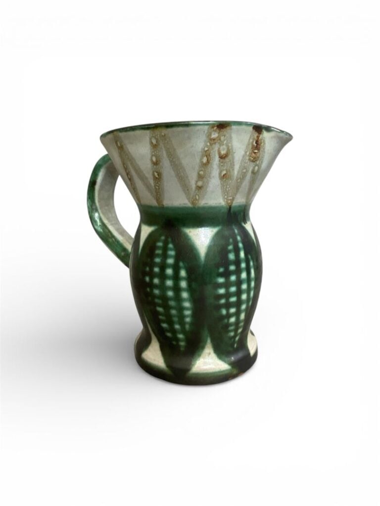 Robert PICAULT (1919-2000) - Pichet en céramique émaillée polychrome à décor gé…