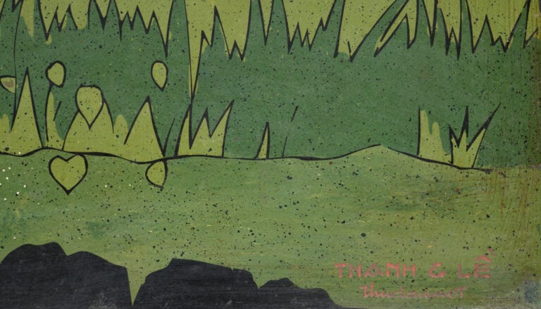THANH LE - Panneau en bois laqué, représentant un paysage - Signé en bas à droi…