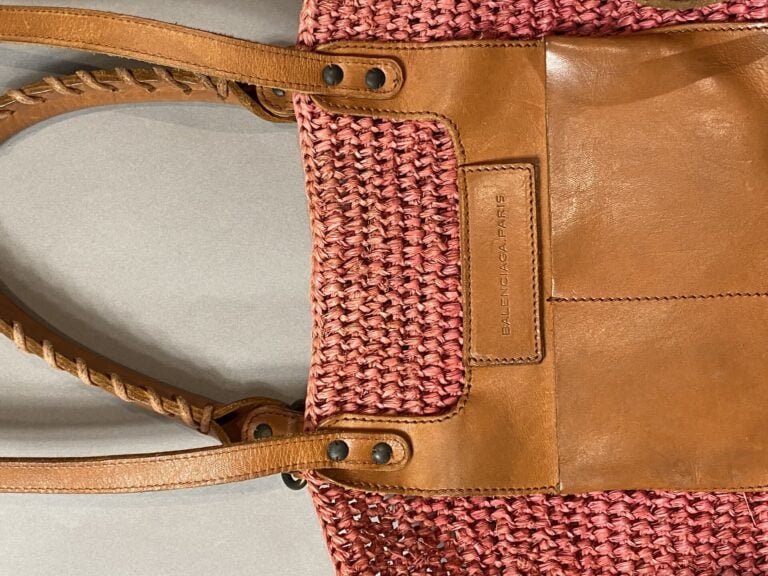 BALENCIAGA - Cabas en raffia rose et cuir naturel, double poignée et double ans…