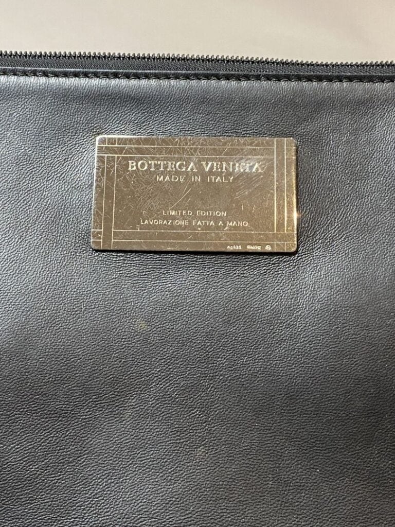 BOTTEGA VENETA - Sac cabas en cuir « intreccio » noir moyen modèle, double poig…