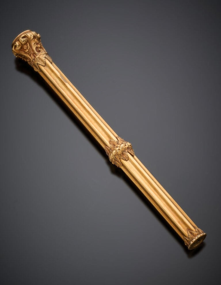 BUTLER & Co - PORTE-MINE « colonne corynthienne » coulissant, en or jaune (585‰…