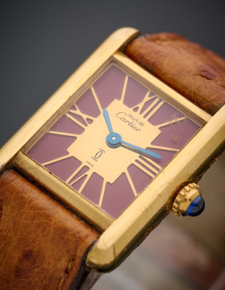 CARTIER - BRACELET MONTRE rectangulaire de dame, modèle "Tank" en vermeil (925‰…