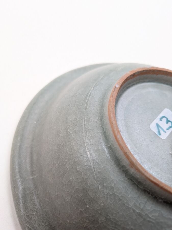 CHINE - Dynastie Song (960-1279) - Coupelle en grès porcelaineux sous couverte…