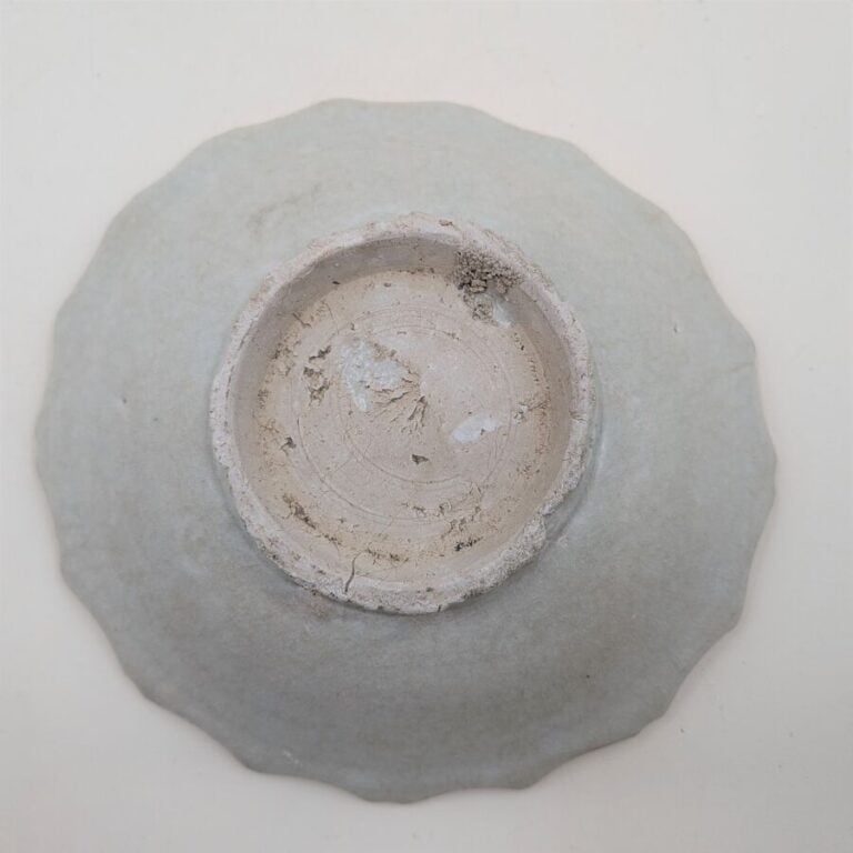CHINE - Dynastie Song (960-1279) - Coupelle évasée en grès porcelaineux de coul…