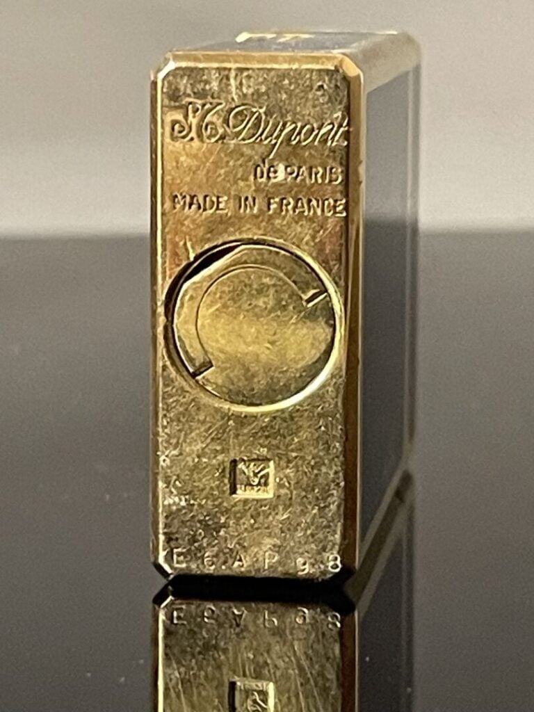 DUPONT - Briquet en métal doré laqué marine - H : 4.6 cm