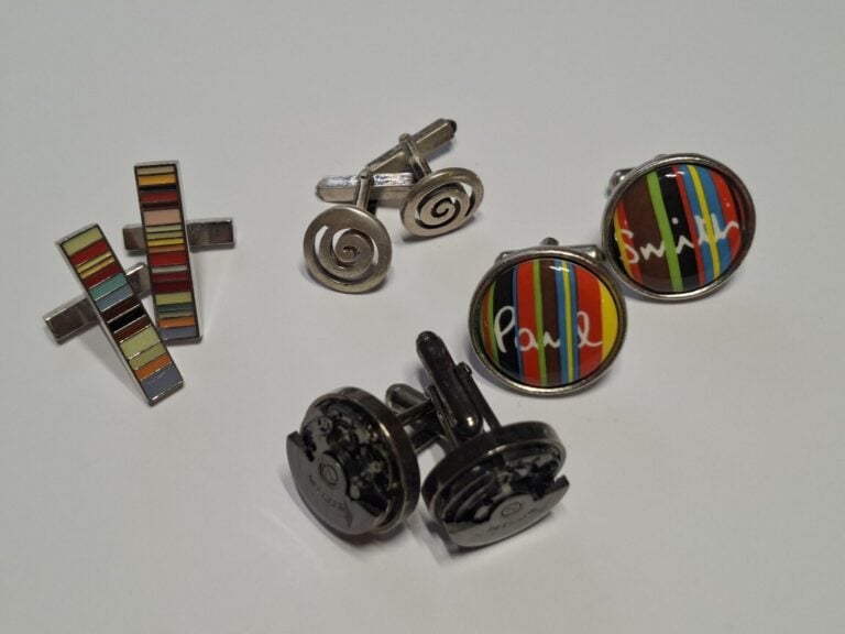 Lot de 4 paires de boutons de manchette : - -MILUS une paire de boutons de manc…