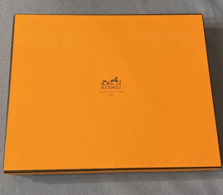 Lot de deux boîtes HERMES - 36 x 29 cm et 26 x 33 cm