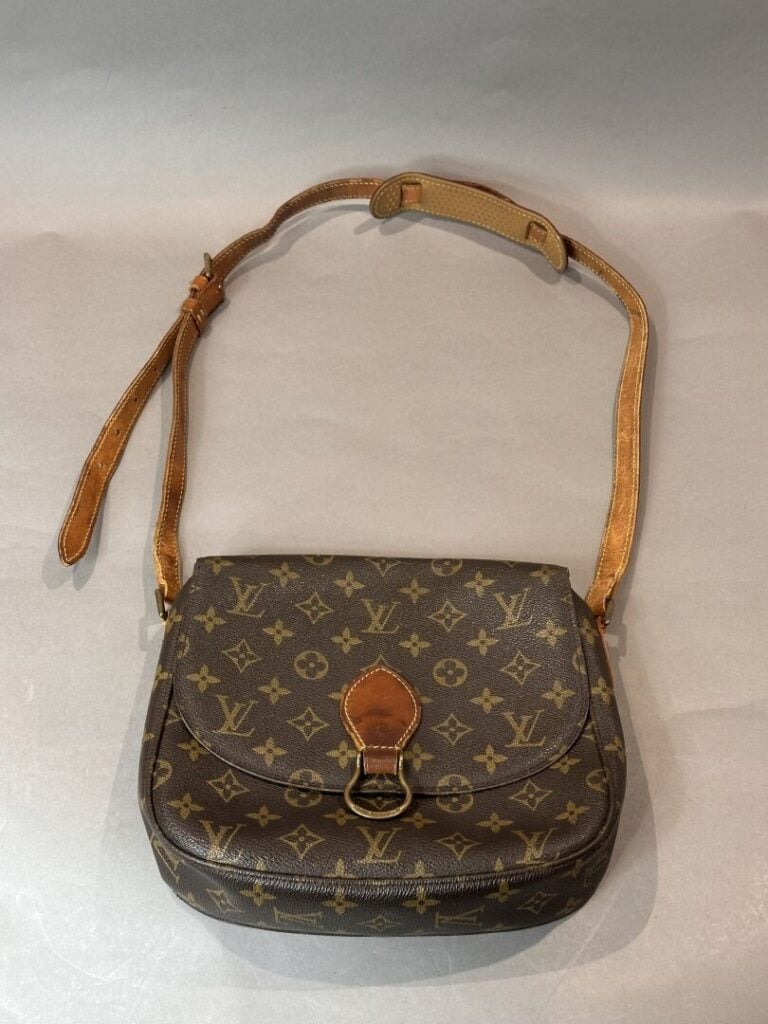 LOUIS VUITTON - Sac « Saint Cloud » en toile Monogramme et cuirnaturel, bandoul…