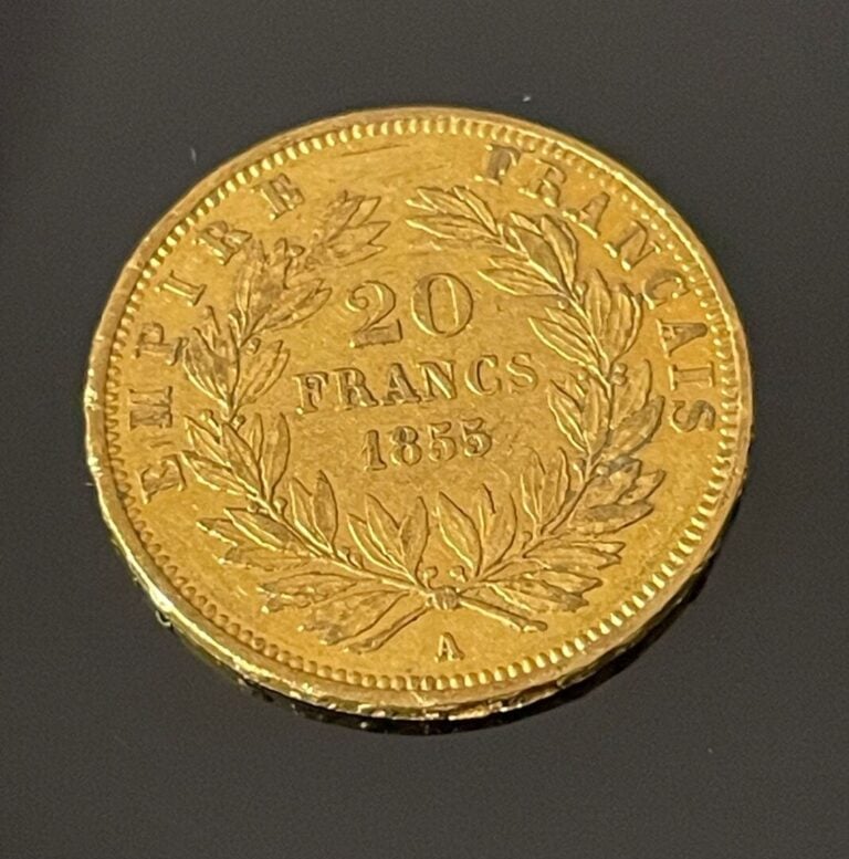 Porte-Louis en or jaune (750) à décor chiffré - Poids brut : 25.2 g - On joint…