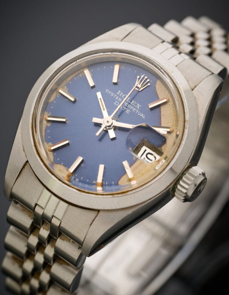 ROLEX - BRACELET MONTRE de dame en acier, modèle "Oyster Perpetual Datejust". -…