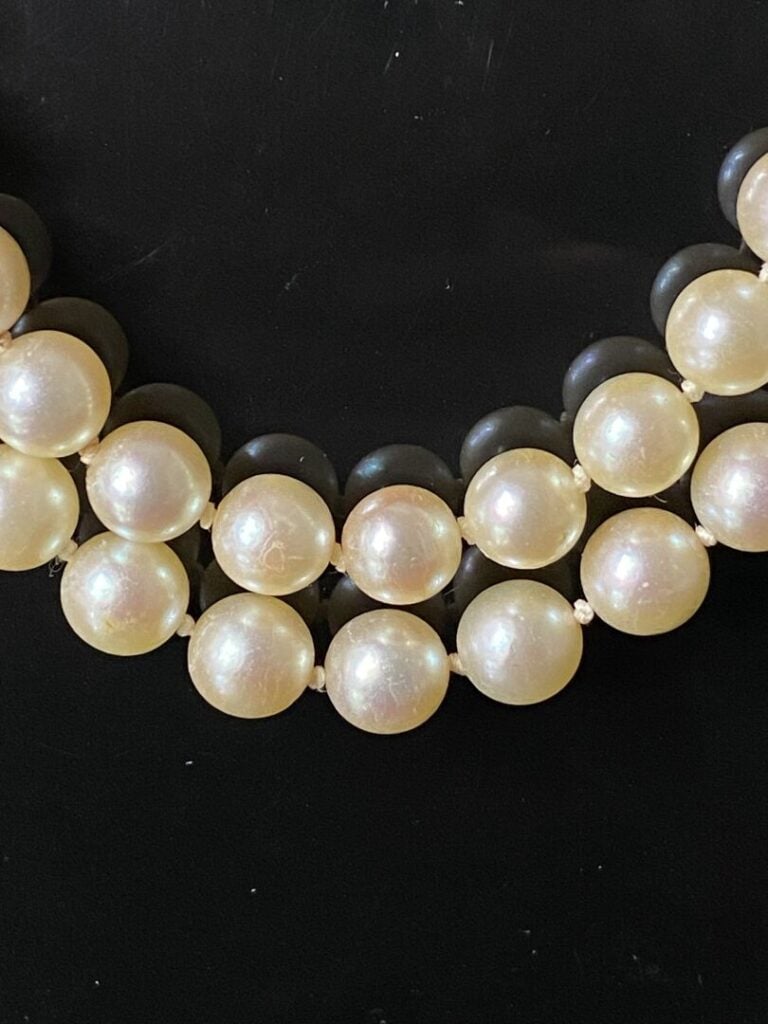 Sautoir orné de perles de culture, fermoir cliquet en or jaune (750) et chaînet…