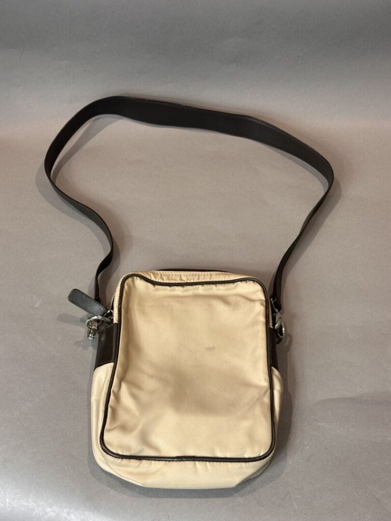 SONIA RYKIEL - Sacoche en bandoulière en tissu beige et cuir chocolat, deux poc…