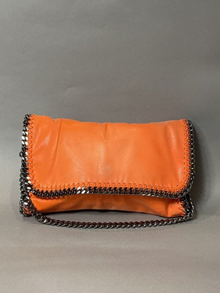 STELLA MC CARTNEY - Sac à rabat « Falabella » en cuir végétal orange, bijouteri…