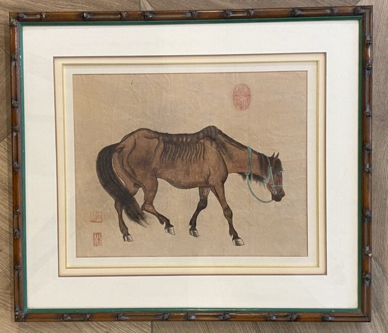 Une peinture sur papier représentant un cheval maigre - Cadre bambou avec verre…