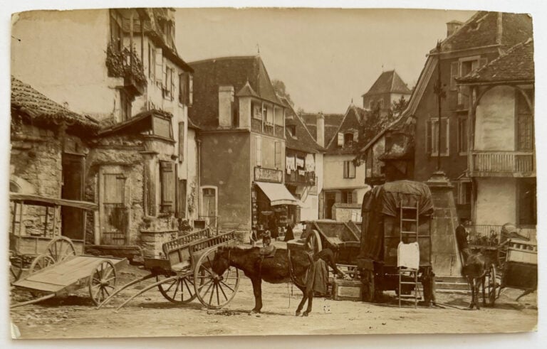 [PHOTOGRAPHIES] - Lot de 26 photos noir et blanc, formats cartes de visite et c…