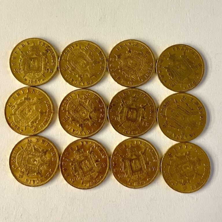 12 pièces de francs or Napoléon III tête laurée (1865,1869,1868,1863,1867,1866)…