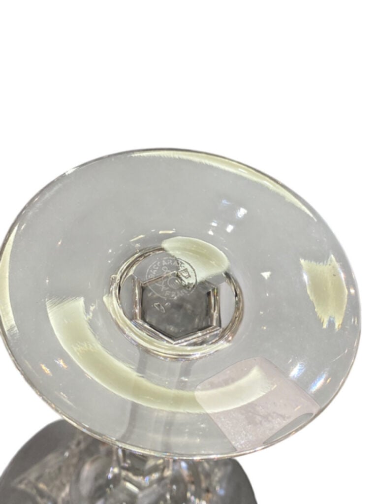 BACCARAT, France - Ensemble de 8 coupes à champagne en cristal taillé - H : 16…