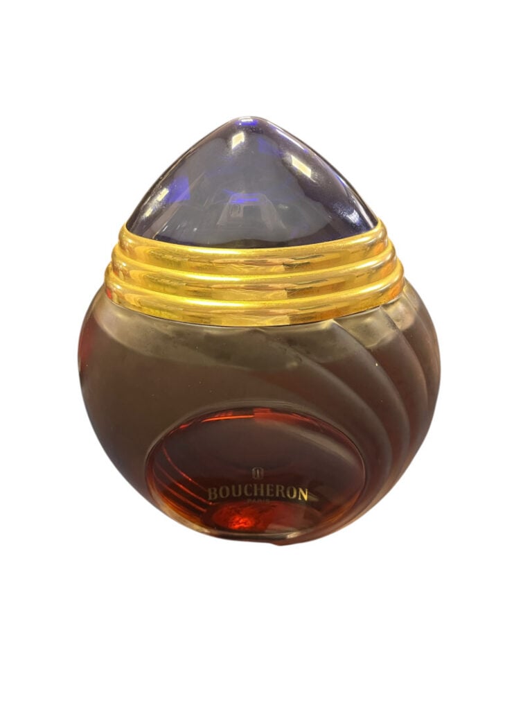 BOUCHERON PARIS - Grand flacon à parfum - Très bon niveau - H. : 28 cm ; L. : 2…