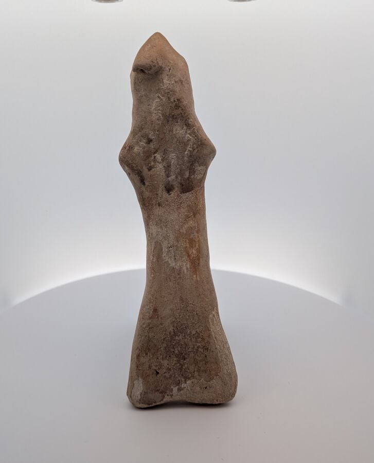 Figurine de cavalier barbu, coiffé par un bonnet. - La tête du personnage est m…