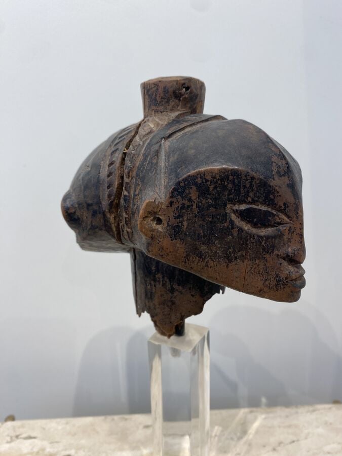 Fragment d'une figure Kabeja pour la divination - Afrique, république Démocrati…
