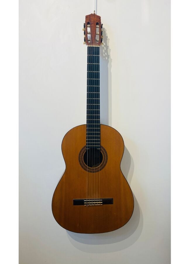 Guitare espagnole de Manuel de la Chica, au millésime de 1965, faite à Grenade,…