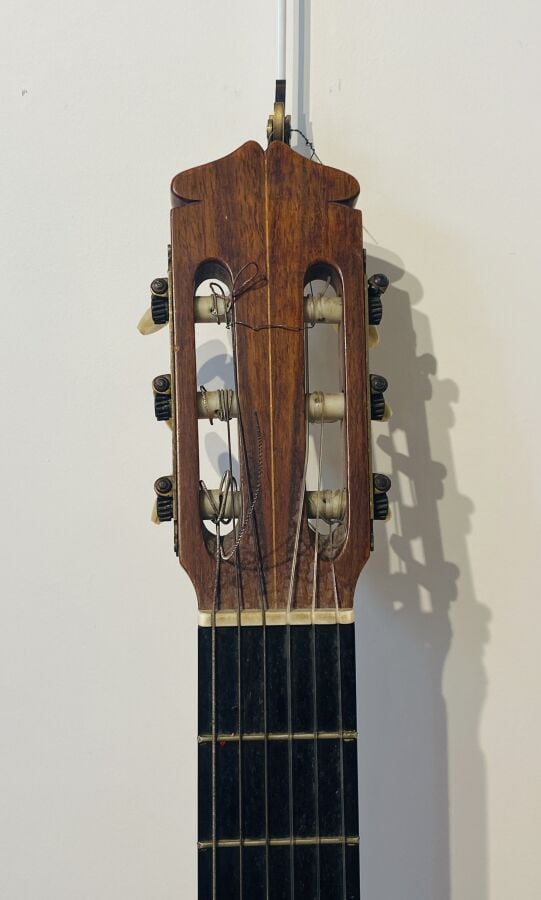 Guitare espagnole de Manuel de la Chica, au millésime de 1965, faite à Grenade,…