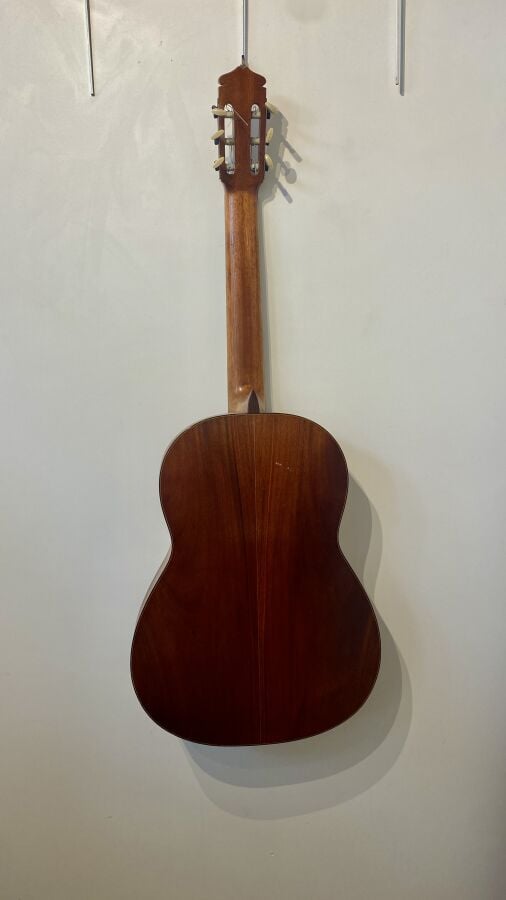 Guitare espagnole de Manuel de la Chica, au millésime de 1965, faite à Grenade,…