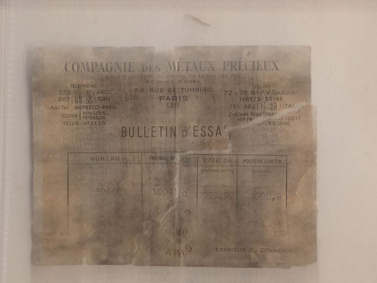 Lingot en or numéroté 500663 avec son bulletin d'essai Compagnie des Métaux Pré…
