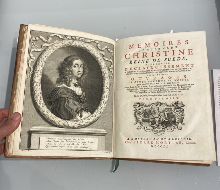 Mémoires pour servir à l'histoire de Christine Reine de Suède - Deux tomes. - C…