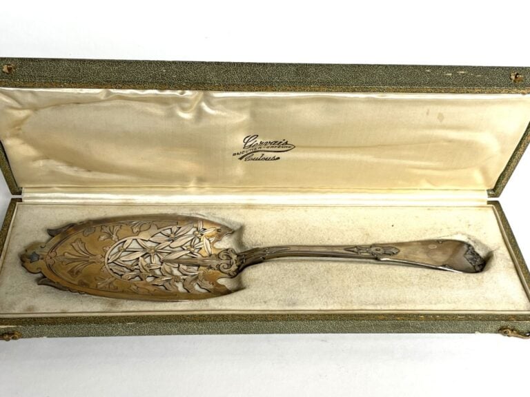 Pelle de service en argent et argent doré (950 ‰) à motif ajouré - de branches…