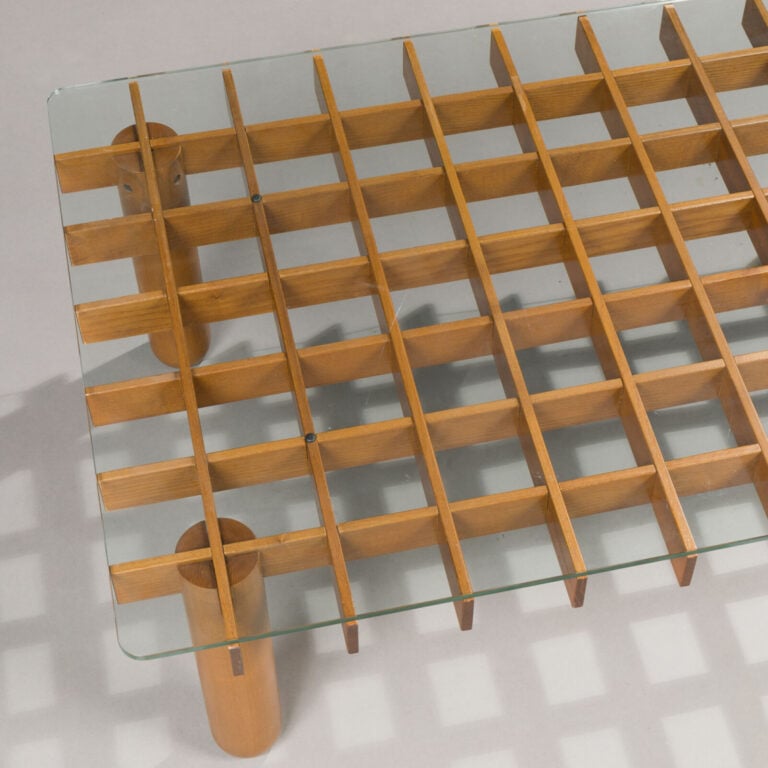 Table basse en bois et plateau de verre - Modèle Kyoto pour KNOLL par Gianfranc…