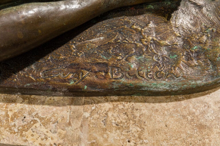 ARY BITTER - Femme à la biche - Sculpture en bronze à patine médaille nuancée v…