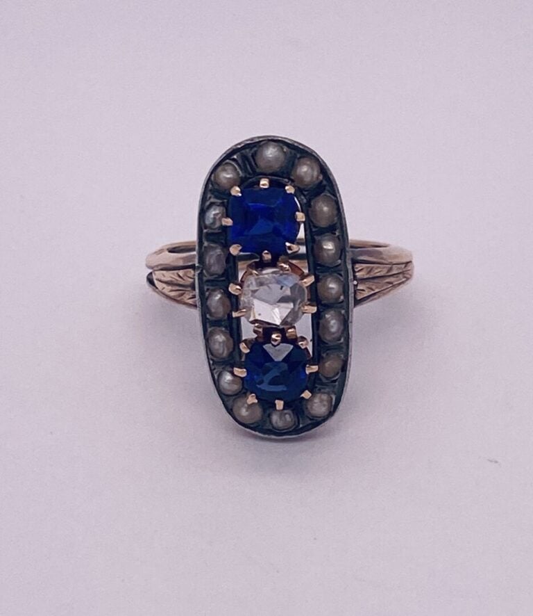BAGUE ovale en or rose (585‰) 14 carats et argent (min. 800‰) serti d'un diaman…