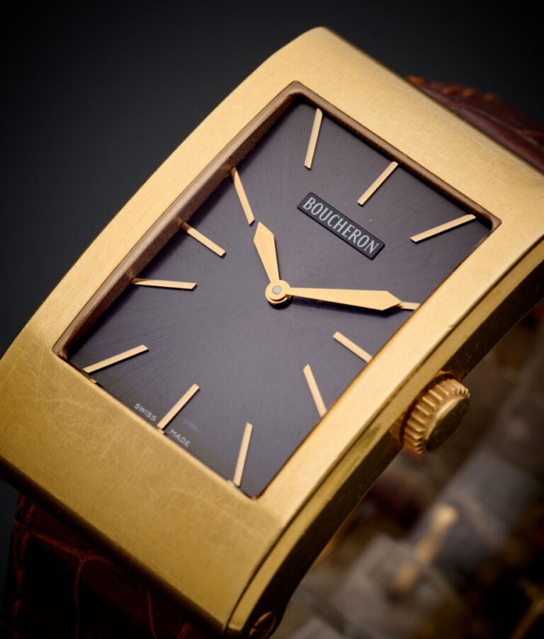 BOUCHERON - BRACELET MONTRE d'homme rectangulaire modèle "Reflet Icare" en or j…